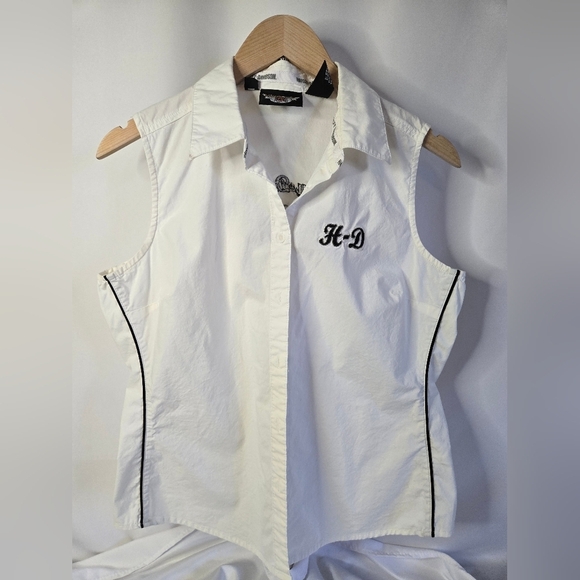 Harley-Davidson Tops - Vintage Harley-Davidson Women’s Sleeveless Button-Up Shirt White HD Wings Logo